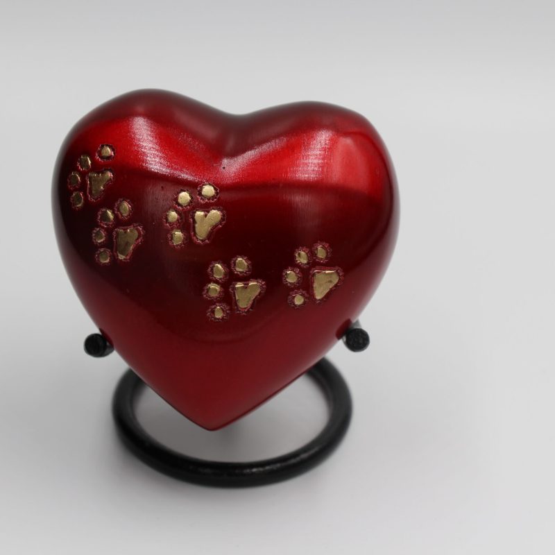 Urna Corazón con Huellas Roja Pequeña